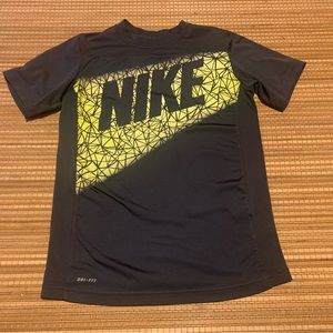 Nike Dri-Fit T-shirt size L